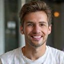 Ritratto sorridente di Marco Neri, cliente soddisfatto